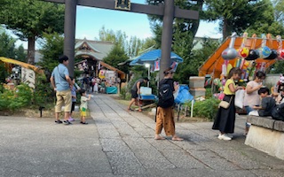 お祭りの縁日