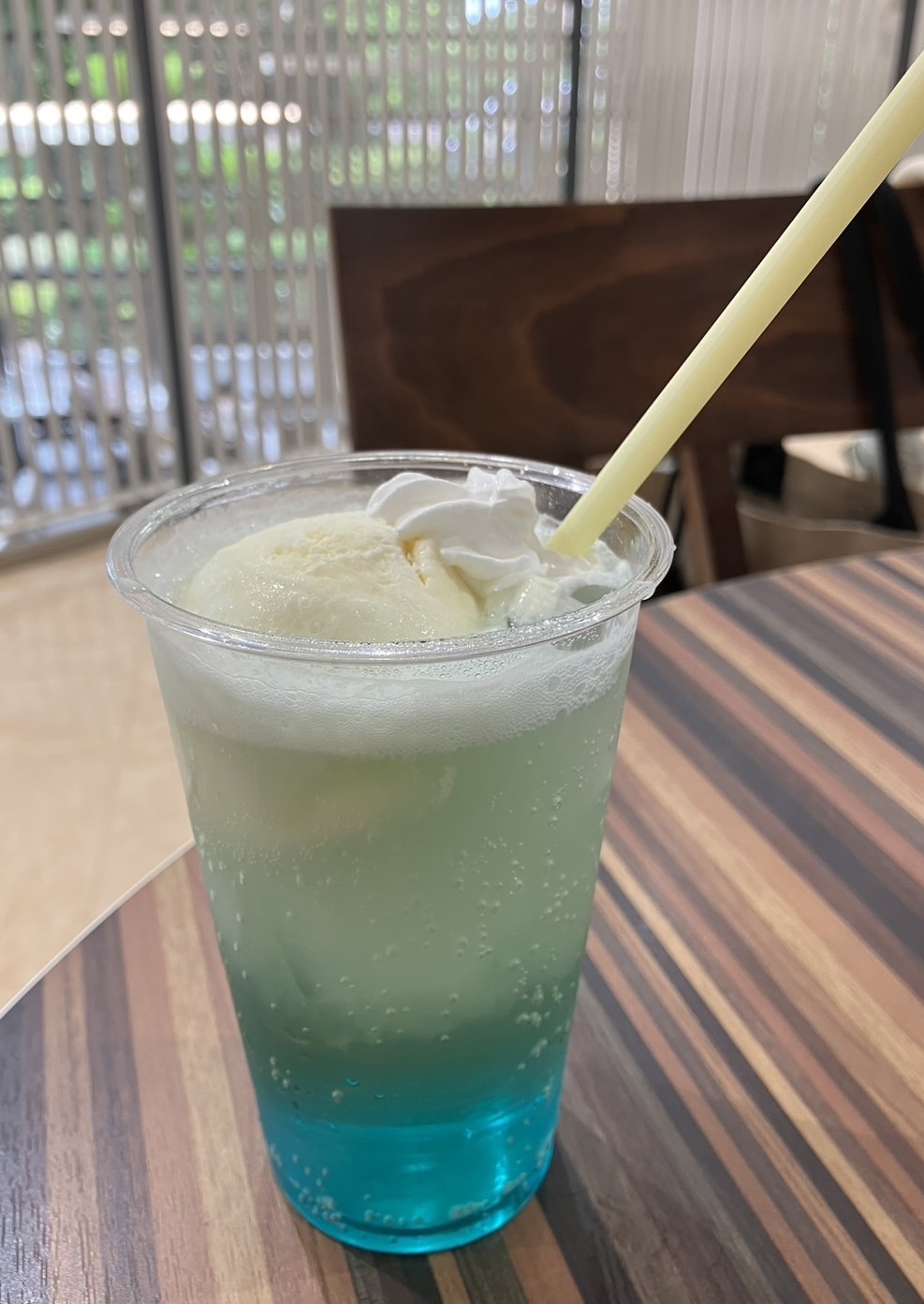 ブルーハワイクリームソーダ