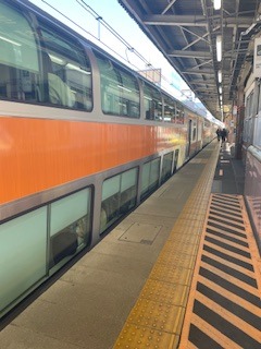 中央線2階建グリーン車
