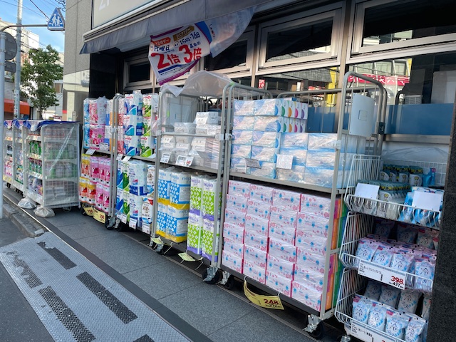 閉店時の店先(安全性)