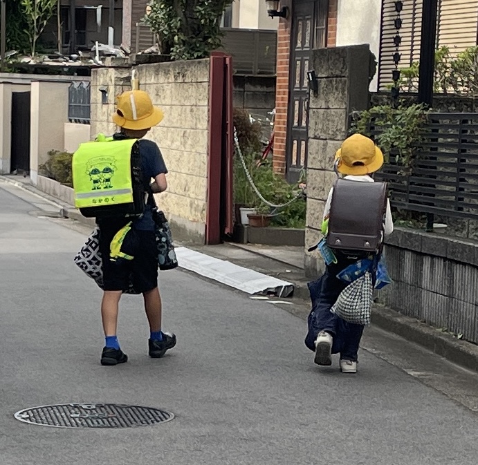 小学生下校